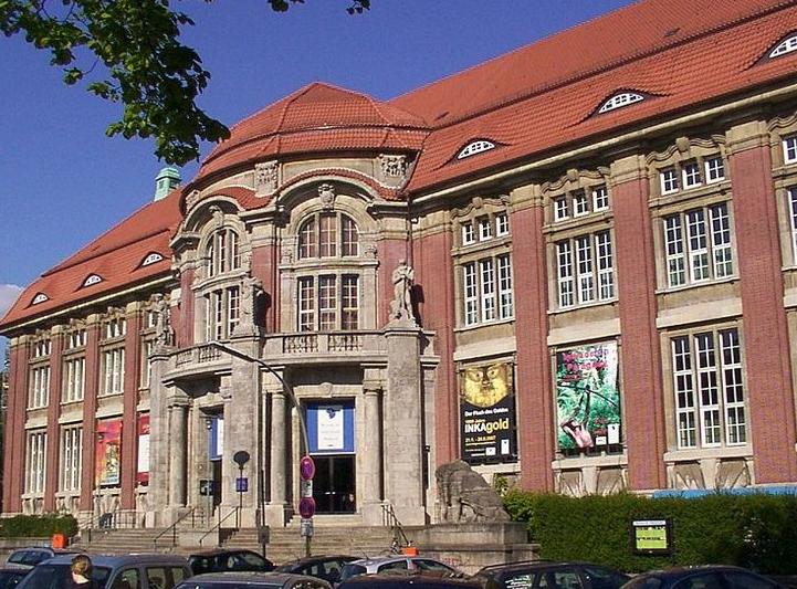 民俗博物馆